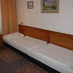 Bohemians Szálloda 3*