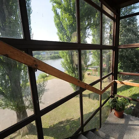 Bohemians מלון 3*