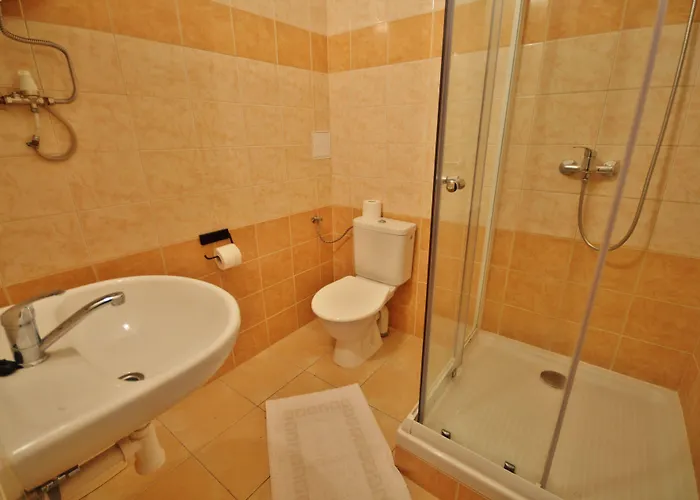 Bohemians 3*