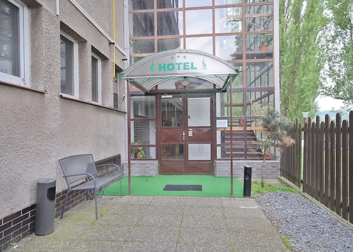 波希米亚人酒店 3* 布拉格