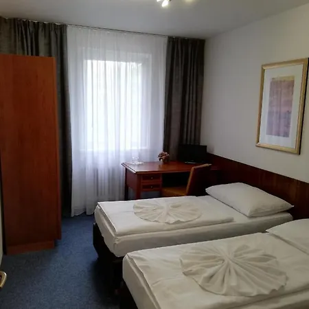 Bohemians 3*